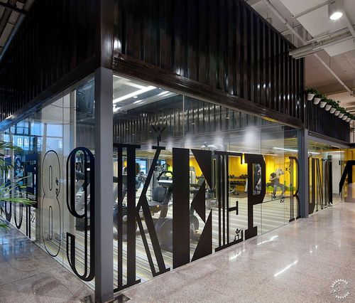 这些环境图形设计空间,其画面产生戏剧性效果第20张图片